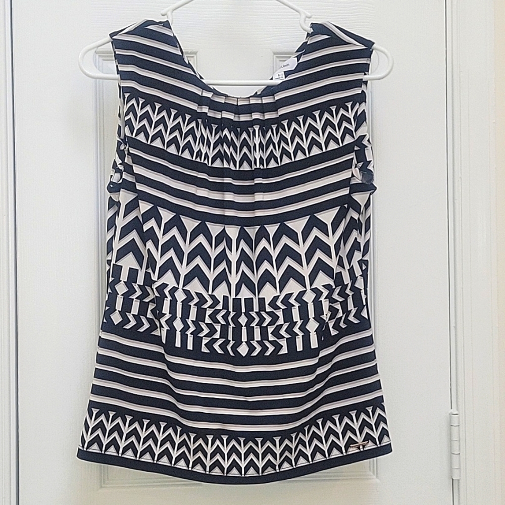 EUC CALVIN KLEIN Top